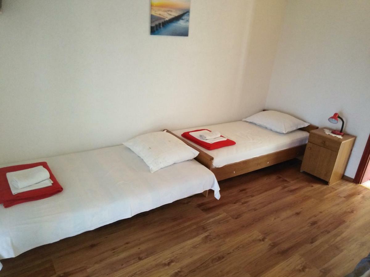 Apartman Rodic Omiš Esterno foto